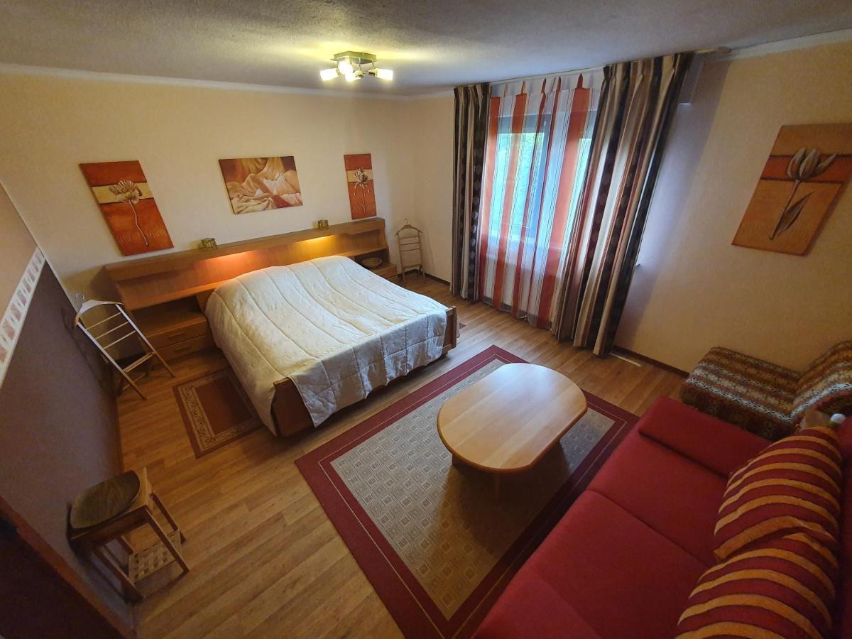 Fun4All-Holidayhome Medebach Eksteriør billede