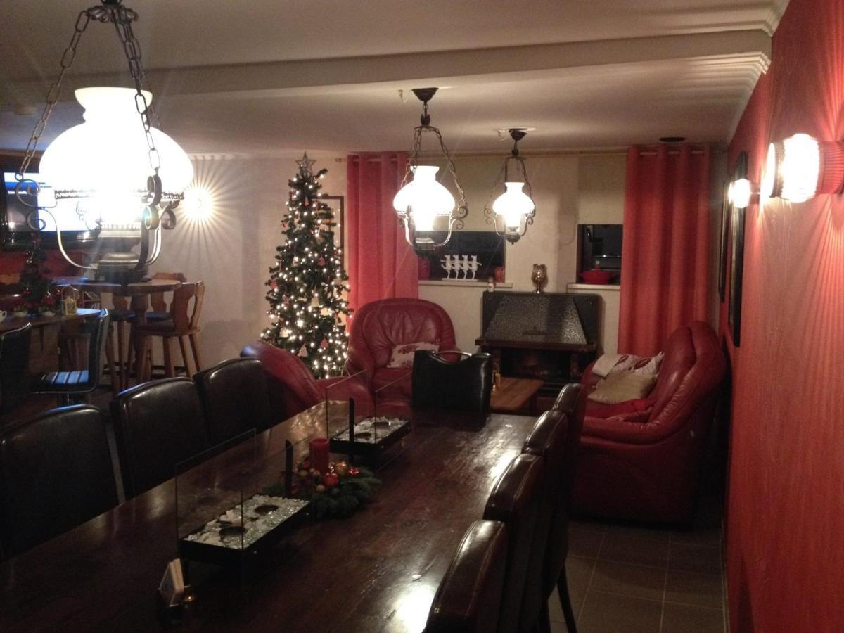 Fun4All-Holidayhome Medebach Eksteriør billede