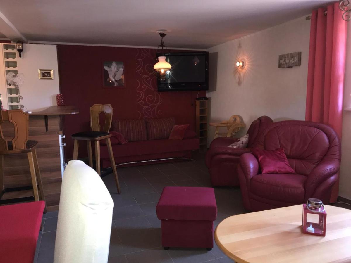 Fun4All-Holidayhome Medebach Eksteriør billede